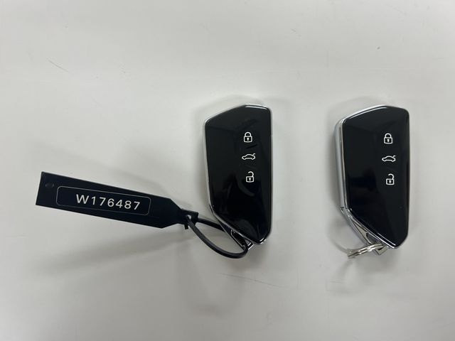 VOLKSWAGEN GOLF 2023 Image 31