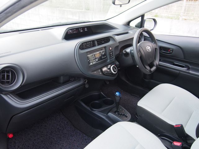 TOYOTA AQUA 2020 Image 31