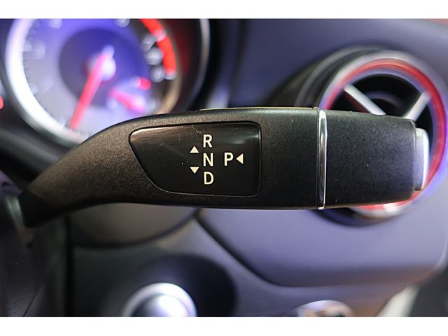 MERCEDES BENZ CLA SH 2016 Image 31