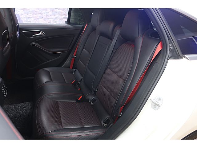 MERCEDES BENZ CLA SH 2016 Image 31