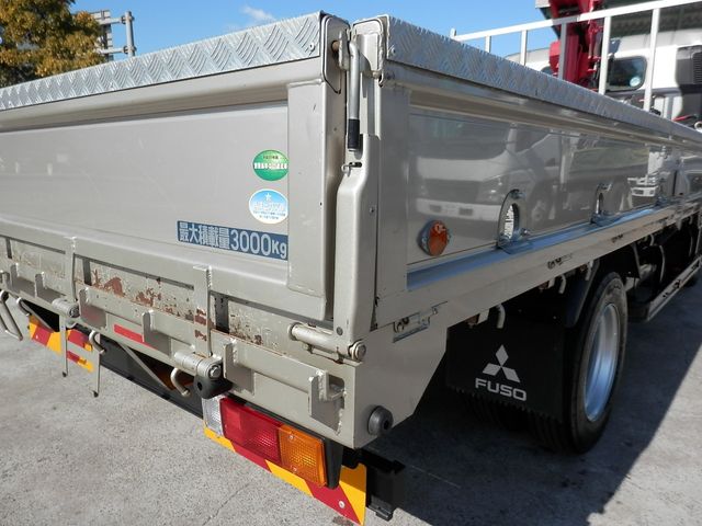 MITSUBISHI CANTER 2017 Image 31