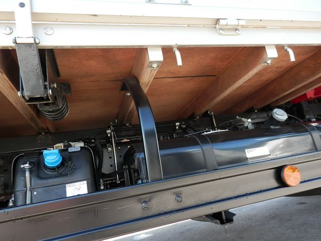 MITSUBISHI CANTER 2017 Image 31