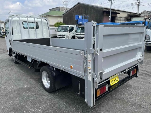 ISUZU ELF 2008 Image 31