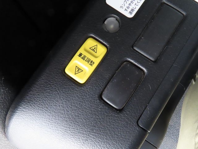 TOYOTA VOXY 2014 Image 31