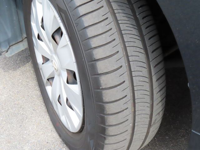 TOYOTA VOXY 2014 Image 31