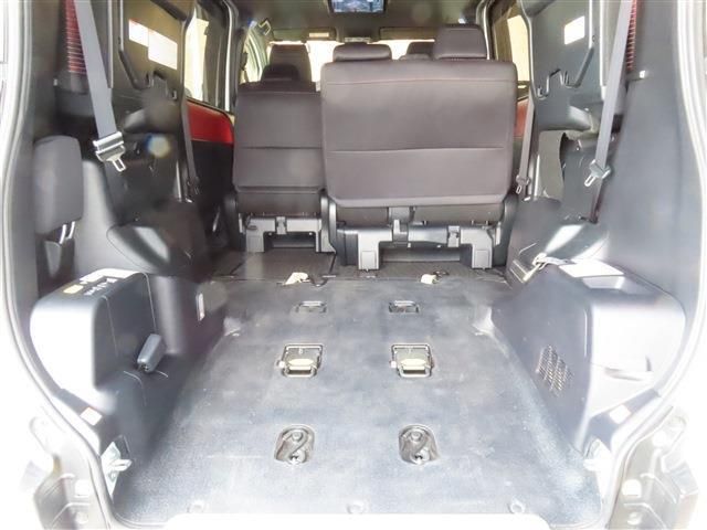 TOYOTA VOXY 2018 Image 31