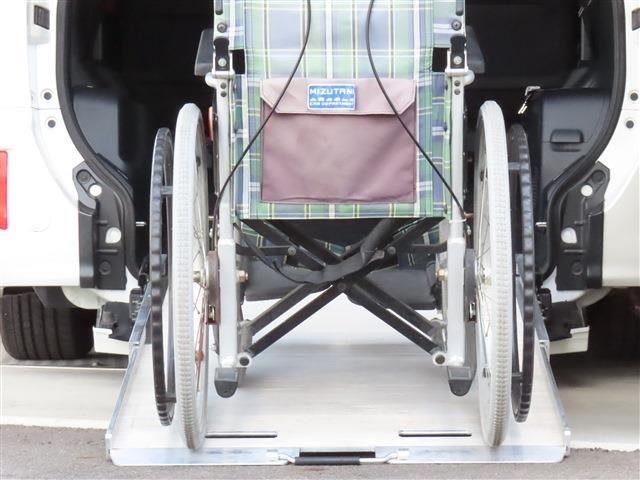 TOYOTA VOXY 2018 Image 31