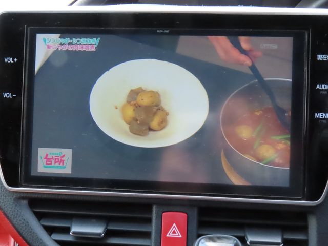 TOYOTA VOXY 2018 Image 31