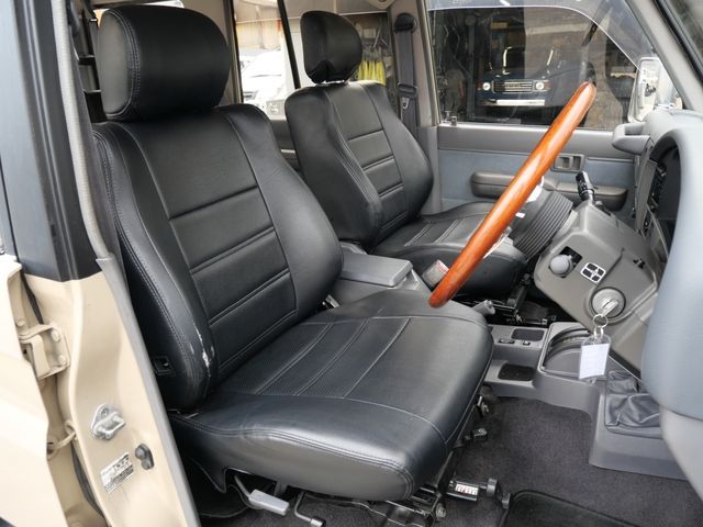 TOYOTA LANDCRUISER PRADO 1993 Image 31