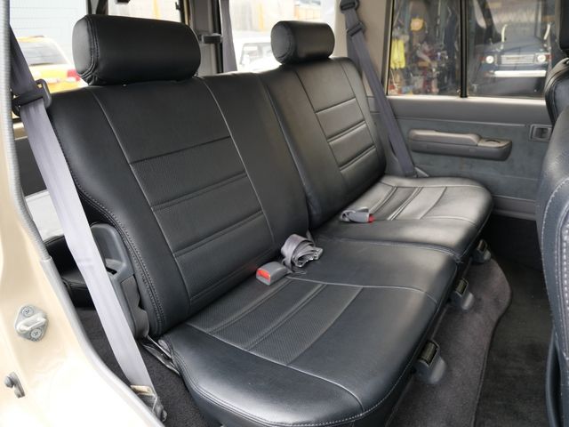 TOYOTA LANDCRUISER PRADO 1993 Image 31