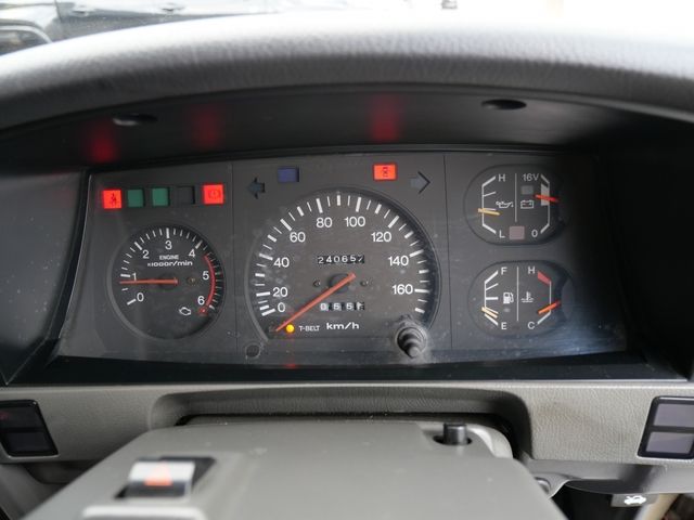 TOYOTA LANDCRUISER PRADO 1993 Image 31