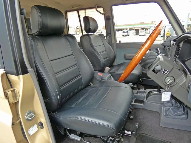 TOYOTA LANDCRUISER PRADO 1993 Image 31
