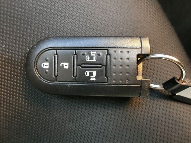 TOYOTA TANK 2018 Image 31