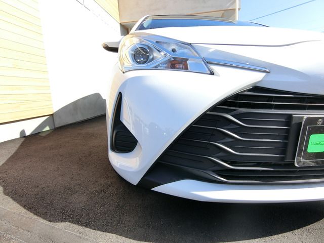 TOYOTA VITZ HYBRID 2019 Image 31