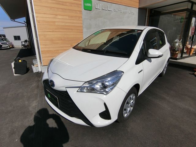 TOYOTA VITZ HYBRID 2019 Image 31