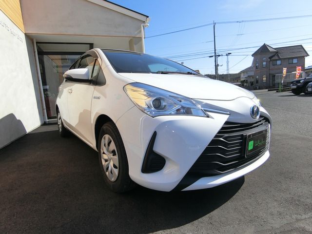 TOYOTA VITZ HYBRID 2019 Image 31