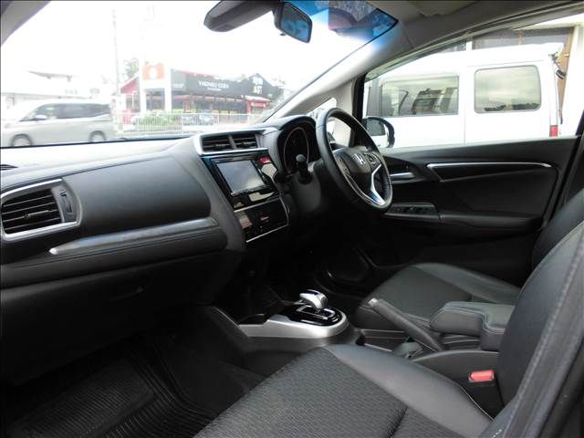 HONDA FIT HYBRID 2015 Image 31