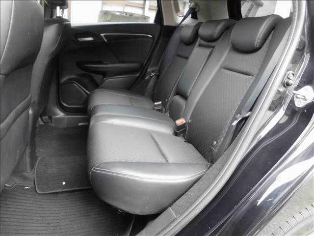 HONDA FIT HYBRID 2015 Image 31