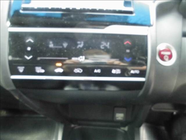 HONDA FIT HYBRID 2015 Image 31