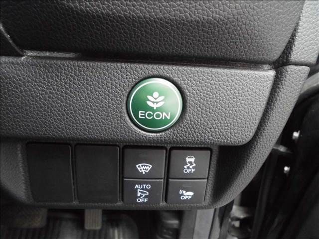 HONDA FIT HYBRID 2015 Image 31