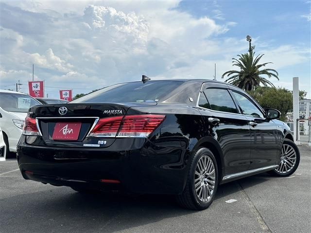 TOYOTA CROWN MAJESTA HYBRID 2016 Image 31