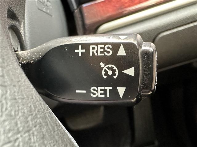 TOYOTA CROWN MAJESTA HYBRID 2016 Image 31