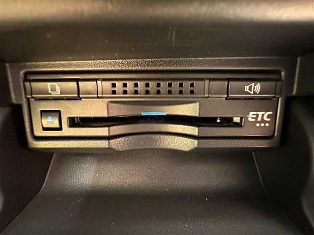 TOYOTA CROWN MAJESTA HYBRID 2016 Image 31