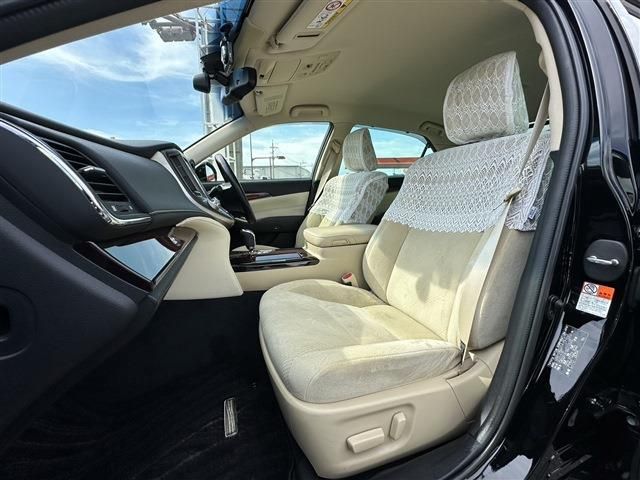 TOYOTA CROWN MAJESTA HYBRID 2016 Image 31