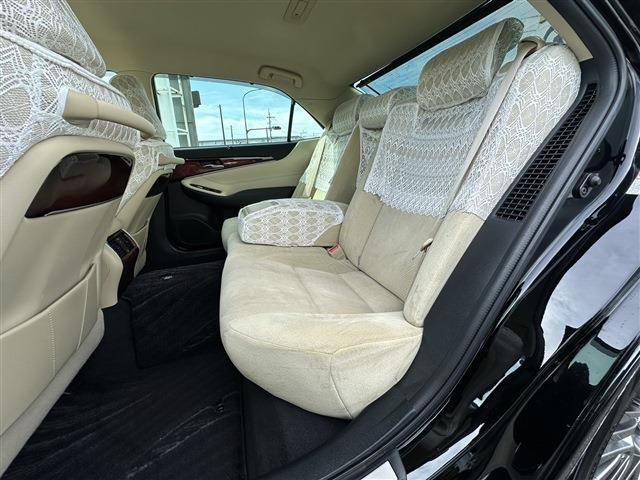 TOYOTA CROWN MAJESTA HYBRID 2016 Image 31