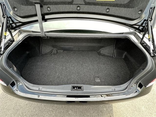 TOYOTA CROWN MAJESTA HYBRID 2016 Image 31