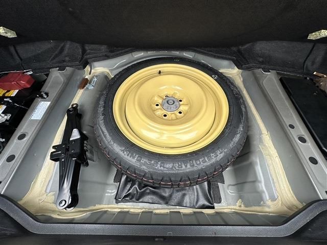 TOYOTA CROWN MAJESTA HYBRID 2016 Image 31