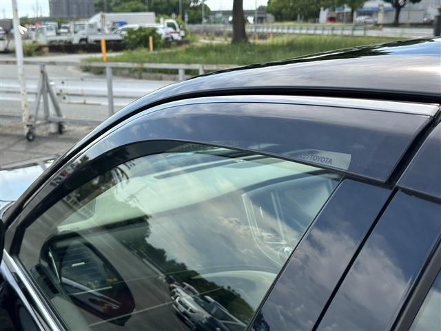 TOYOTA CROWN MAJESTA HYBRID 2016 Image 31