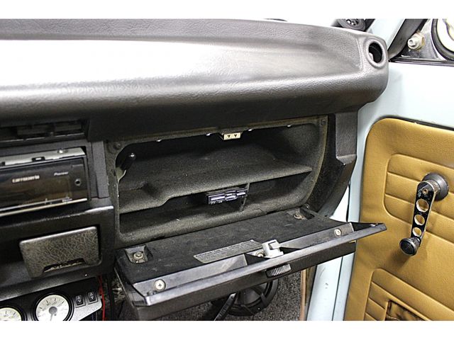 VOLKSWAGEN BEETLE 1981 Image 31