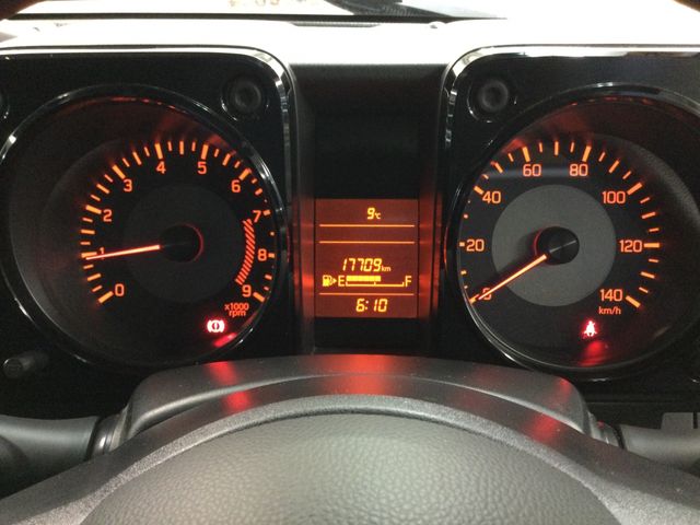 SUZUKI JIMNY 4WD 2018 Image 31