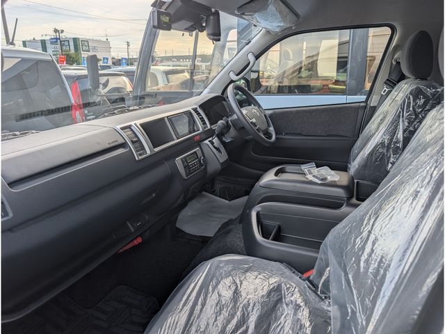 TOYOTA HIACE WAGON 4WD 2025 Image 31