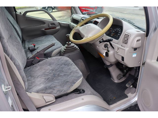 TOYOTA DYNA 2013 Image 31