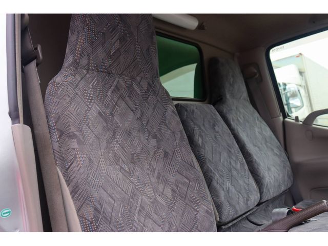 TOYOTA DYNA 2013 Image 31