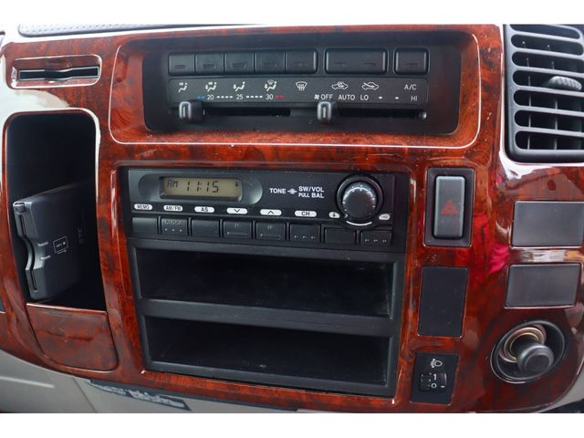 TOYOTA DYNA 2013 Image 31