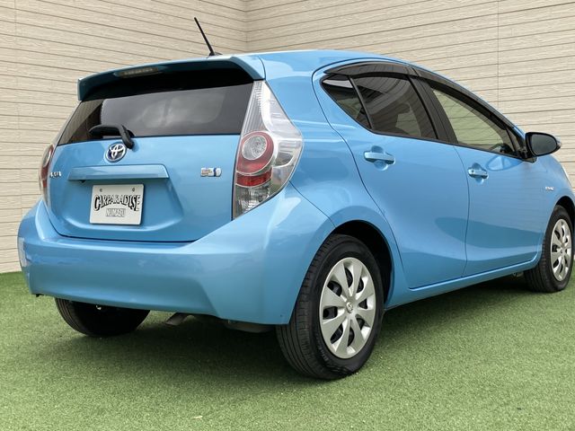 TOYOTA AQUA 2014 Image 31
