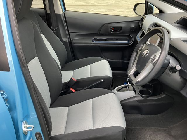 TOYOTA AQUA 2014 Image 31