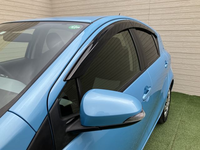 TOYOTA AQUA 2014 Image 31