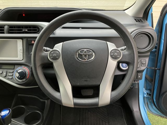 TOYOTA AQUA 2014 Image 31
