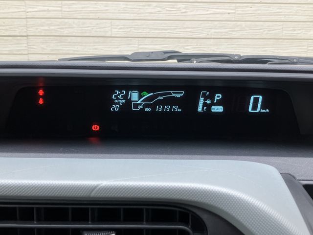 TOYOTA AQUA 2014 Image 31