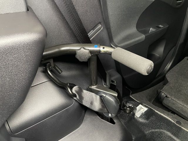 TOYOTA RACTIS 2014 Image 31