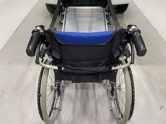 TOYOTA RACTIS 2014 Image 31