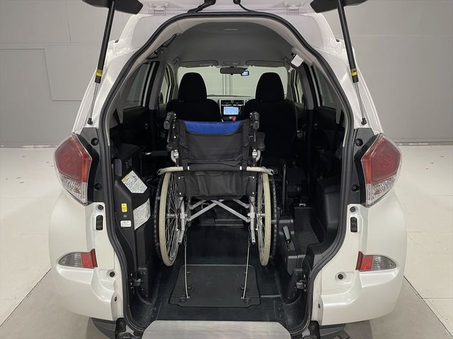 TOYOTA RACTIS 2014 Image 31