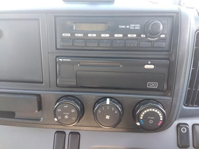 MITSUBISHI CANTER 2012 Image 31