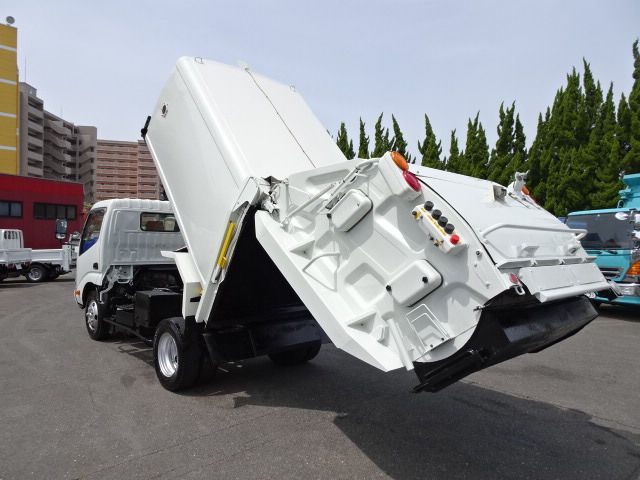 HINO DUTRO 2012 Image 31