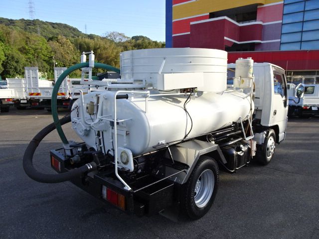 ISUZU  2009 Image 31