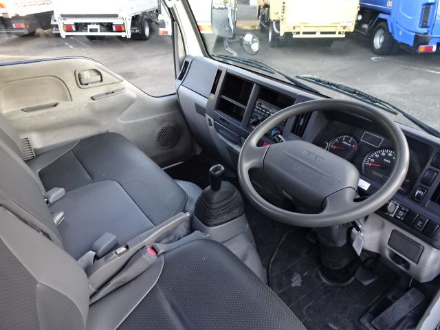 ISUZU  2009 Image 31